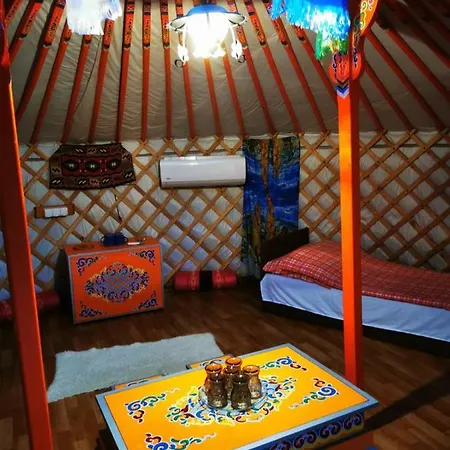 Jurta Szallas Holiday home *